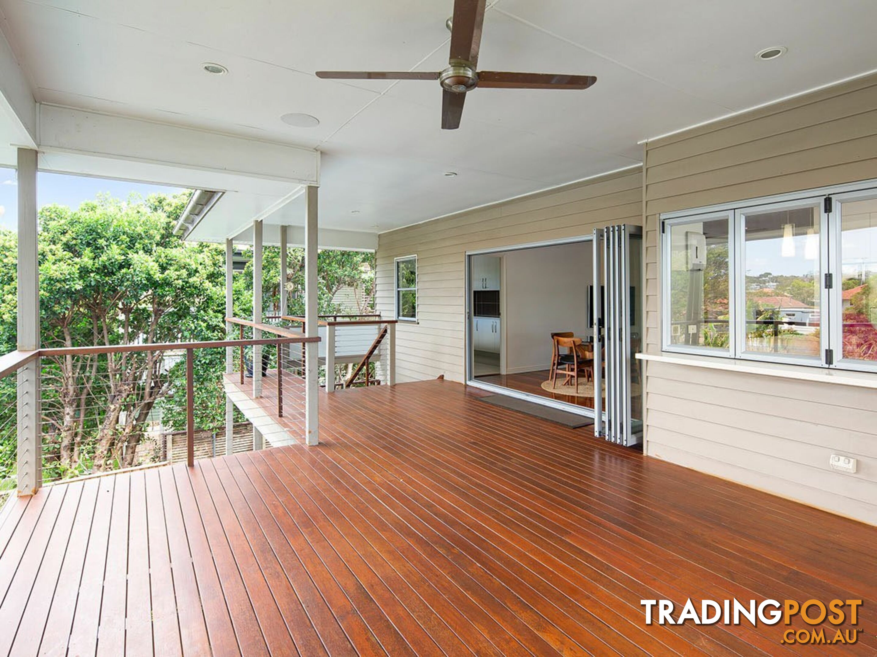 10 Newcastle Street FAIRFIELD QLD 4103