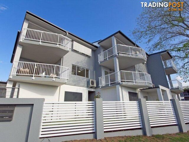 3/12 Lake Street YERONGA QLD 4104