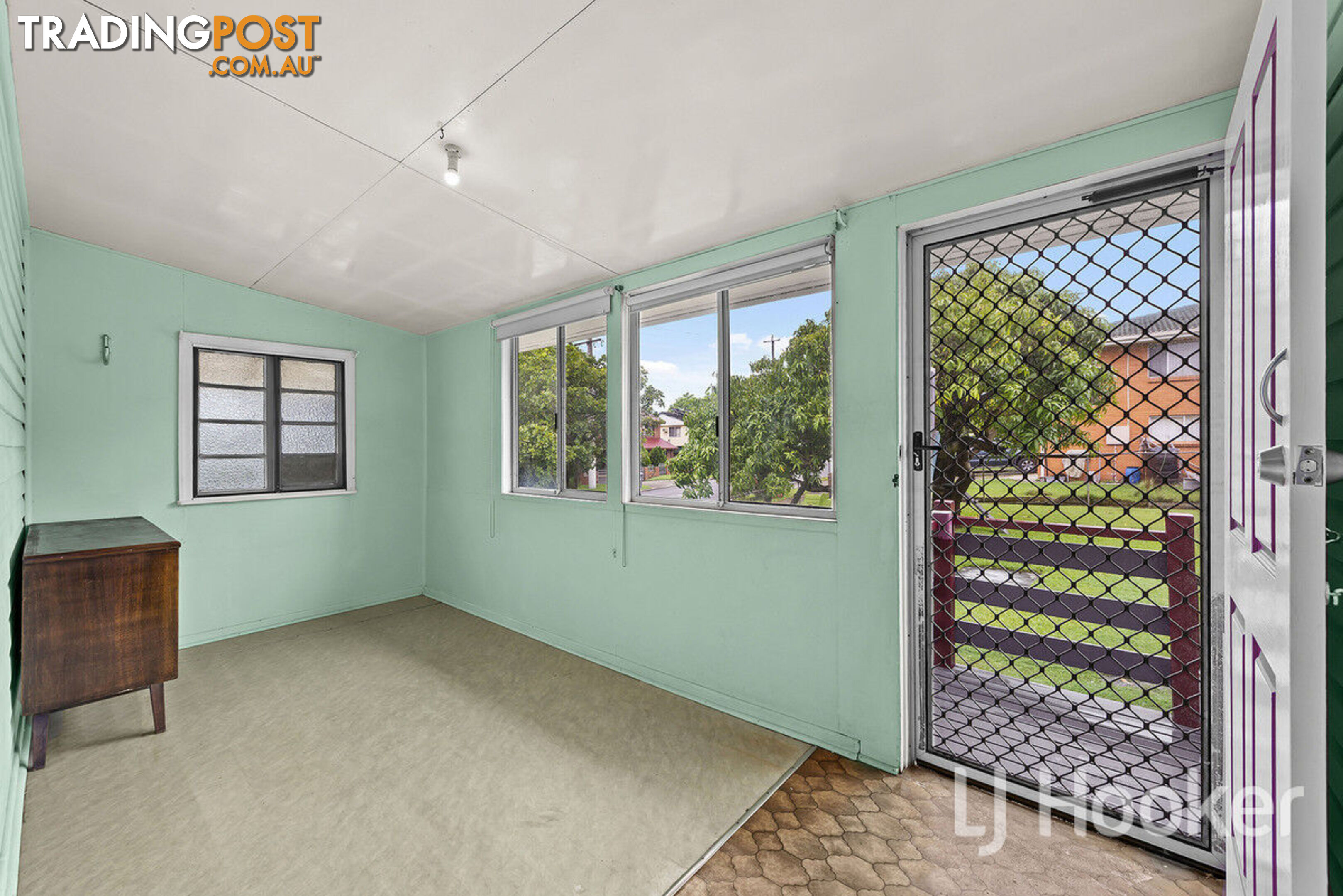 97 Rowe Terrace DARRA QLD 4076