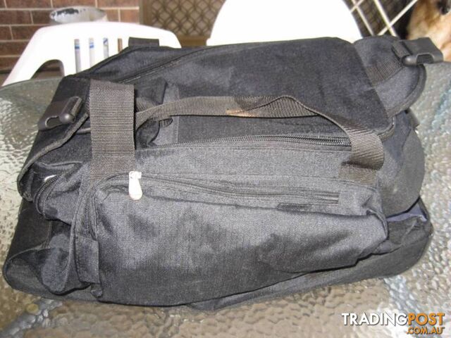 Rolling Upright Duffel Bag with Many Pockets