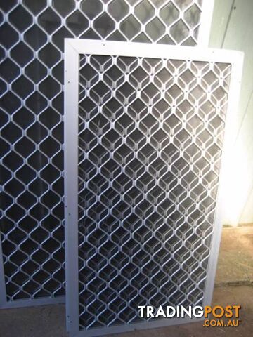 ALUMINIUM SECURITY DIAMOND GRILLES - 8 WINDOW'S - photo 3 of 4