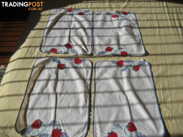 4 small hand made tablecloth