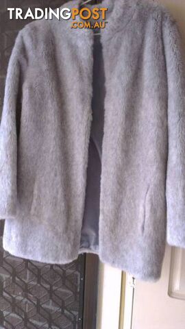 RETRO 1960/70 SOFT GREY FAUX FUR WOMENS JACKET BY OTEX - photo 2 of 9