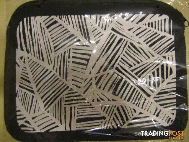 2 New Sass And Bide Clutch/ Tablet Cover - photo 4 of 5