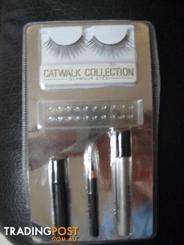 Lush Lashes Eye Set - CatWalk Collection Glamour Eyes - photo 2 of 3
