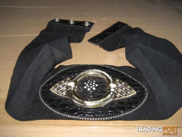 Vintage women black elastic & leather belt