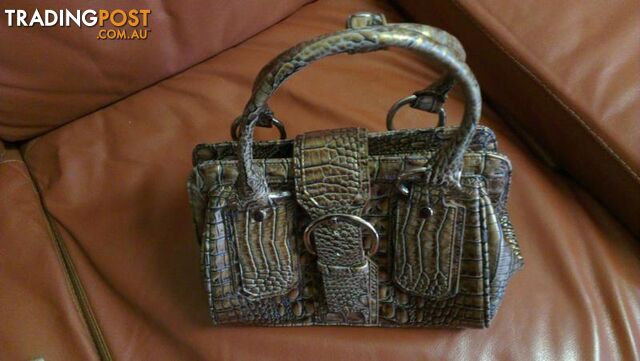 GOLD FISH Women 's Retro Hand Bag