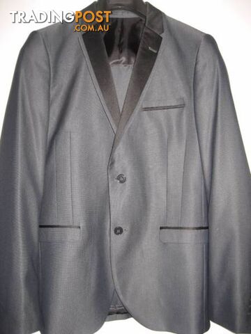 Brand New Muller's Men suit dark Gray - 2pc