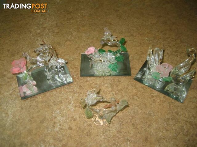 4 pieces figurine as in picture $40 all
