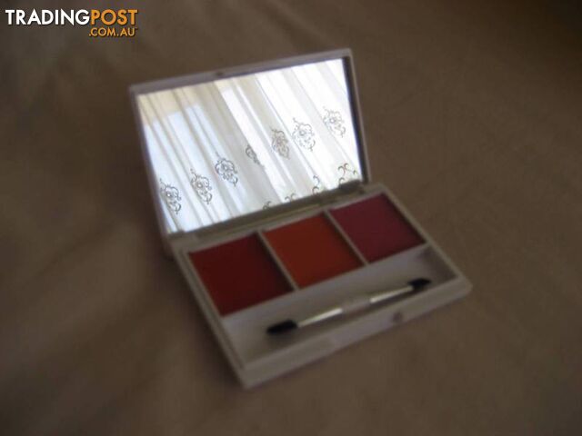 NP set Lash & Dash Lip Gloss Palette - USA - photo 2 of 2