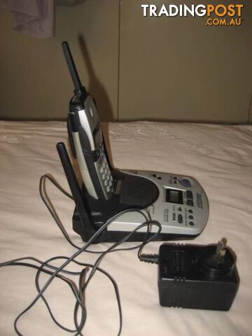 Panasonic 2.4 caller ID GIGARANGE EXTREME KX-TG2570AL - photo 2 of 5