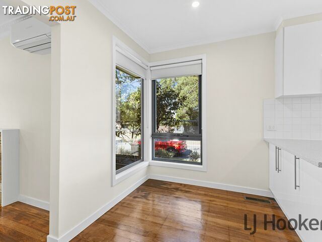 21 McMahons Road FERNTREE GULLY VIC 3156 - photo 3 of 8