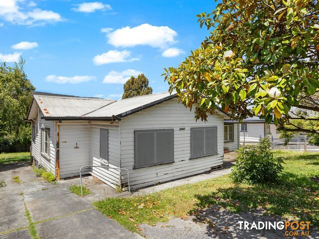 9 Stradbroke Road BORONIA VIC 3155