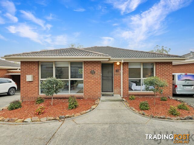 2/8 Veronica Street FERNTREE GULLY VIC 3156