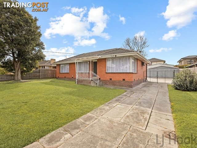 23 Cinerea Avenue FERNTREE GULLY VIC 3156