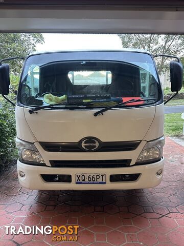 2014 Hino 300 917 Flat Deck Truck
