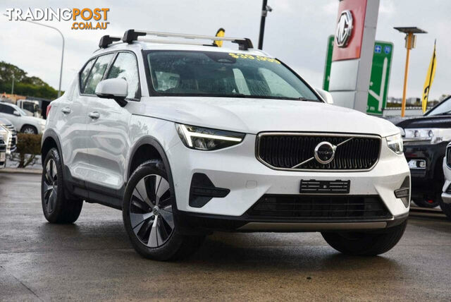2022 VOLVO XC40 PLUS B4 XZ