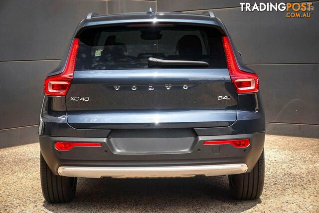 2025 VOLVO XC40 ULTRA B4 BRIGHT XZ