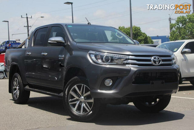 2016 TOYOTA HILUX SR5