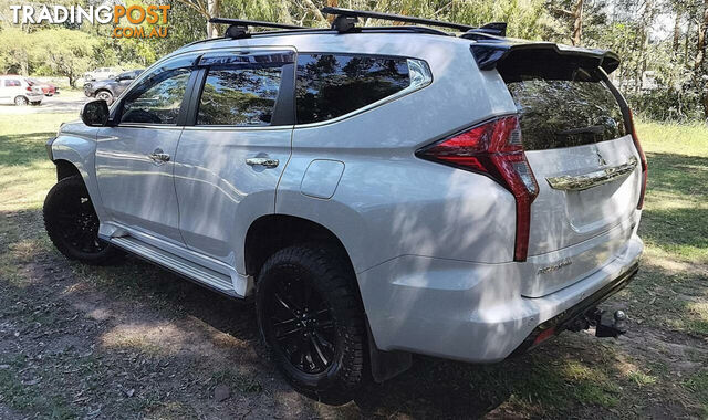 2022 MITSUBISHI PAJERO SPORT GSR QF  - photo 3 of 24