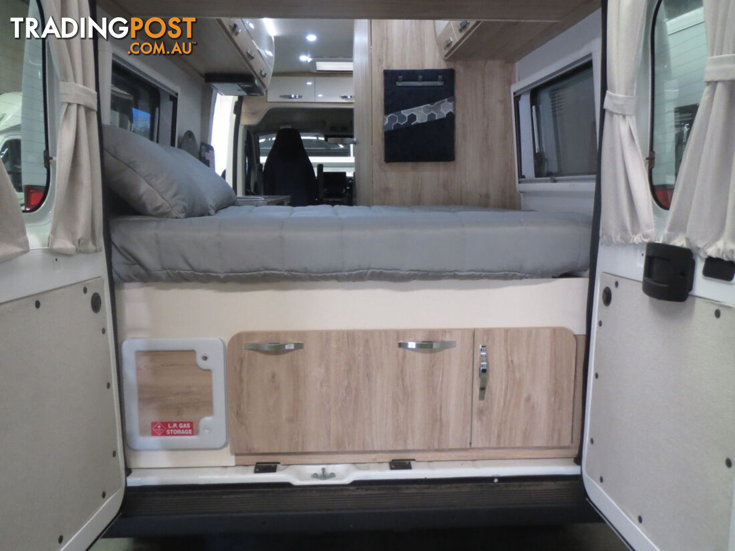 2025 AVAN APPLAUSE 500 MOTORHOME ENSUITE