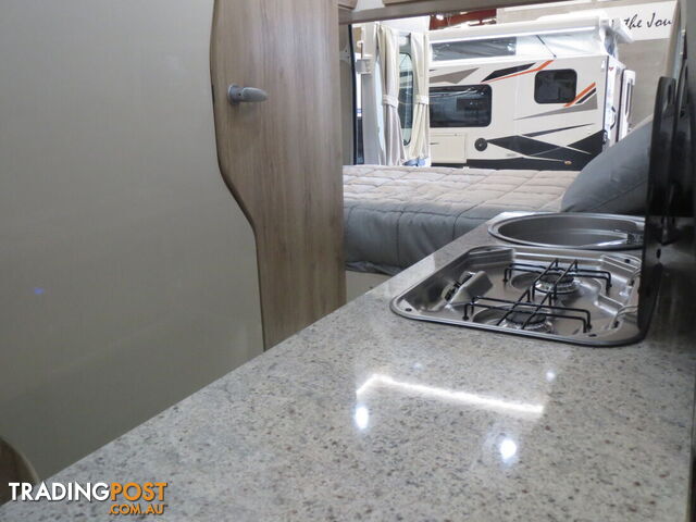 2025 AVAN APPLAUSE 500 MOTORHOME ENSUITE