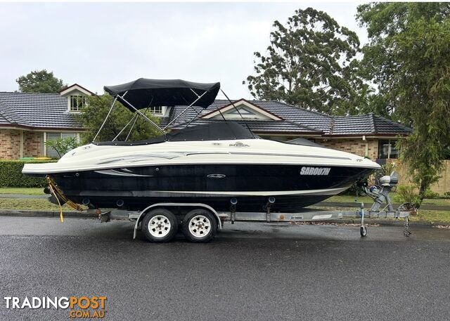 2005 Sea Ray 220 Sundeck