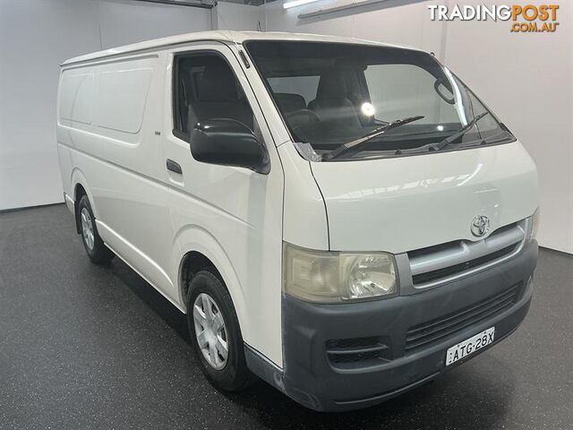 2005 TOYOTA HIACE LWB TRH201R 4D VAN