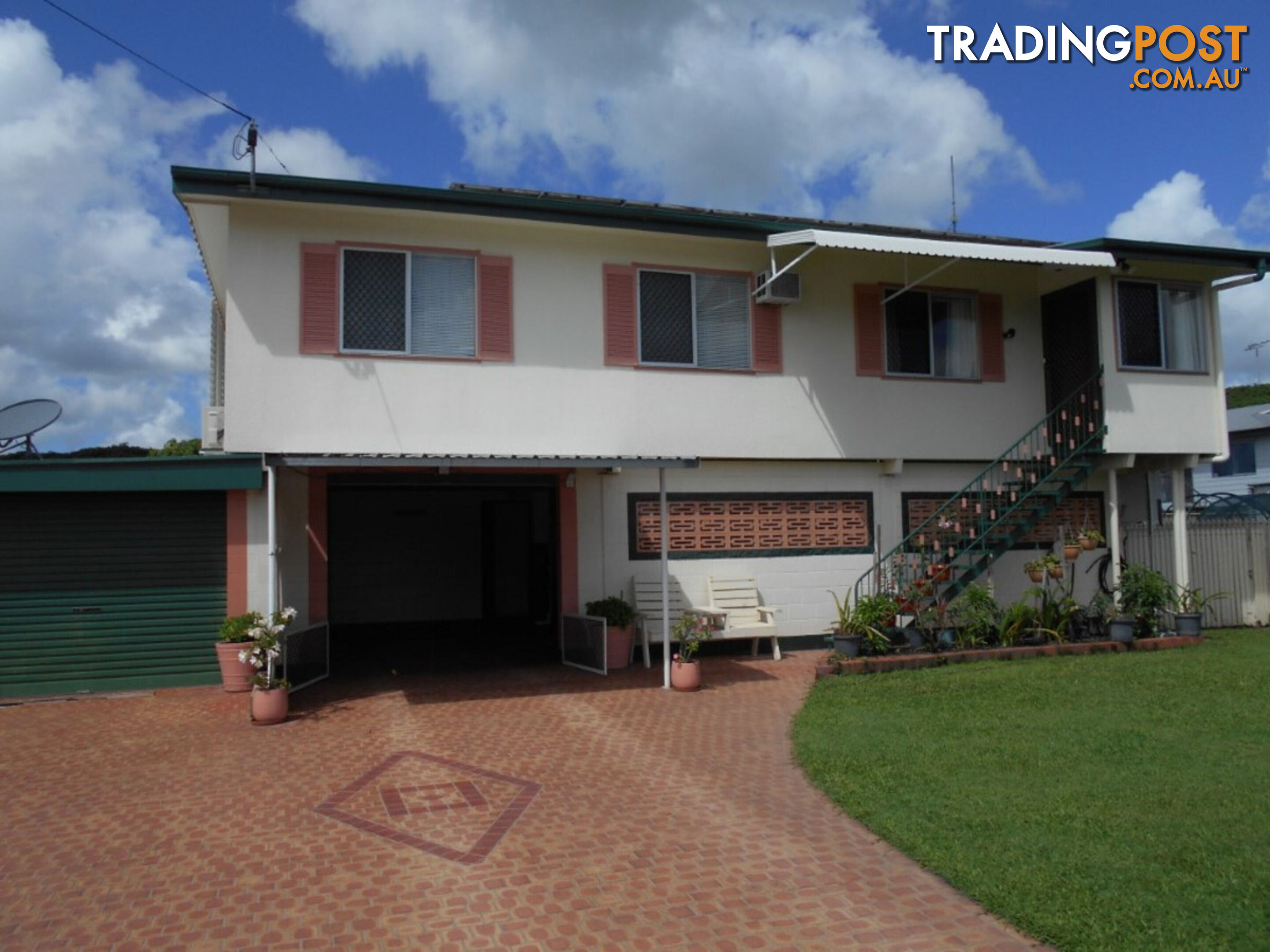 15 Cooper Street Ingham QLD 4850