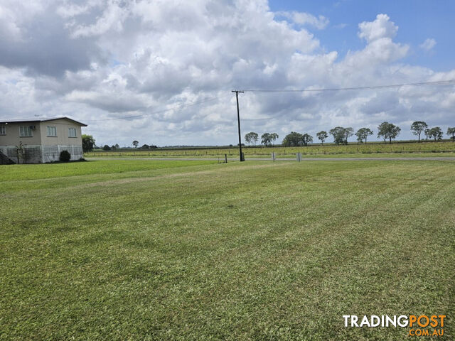 26 Wallis Street Trebonne QLD 4850 - photo 4 of 14