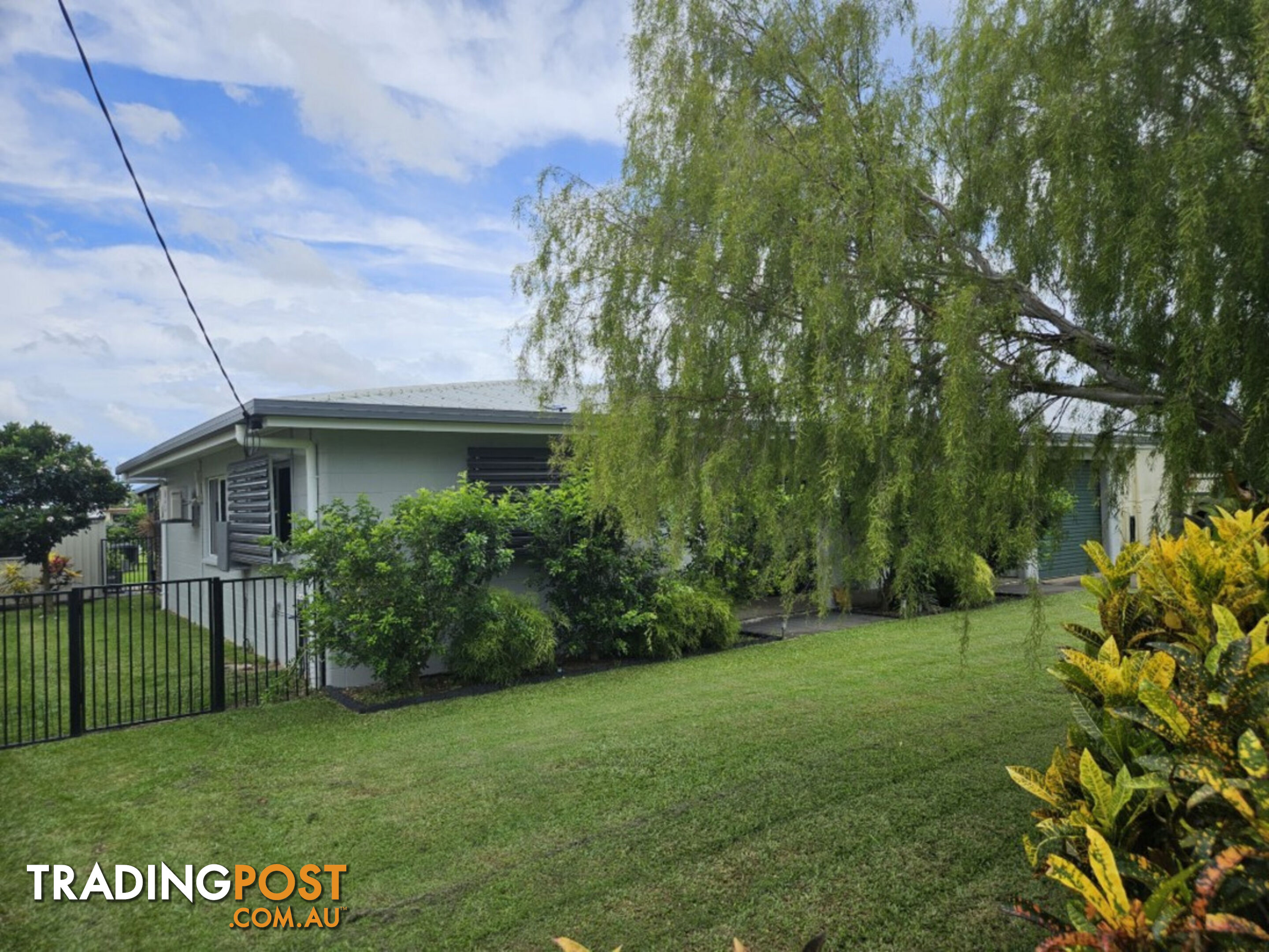 4 Shaw's Avenue Halifax QLD 4850