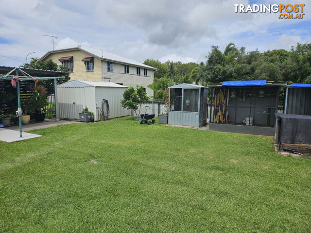 4 Shaw's Avenue Halifax QLD 4850