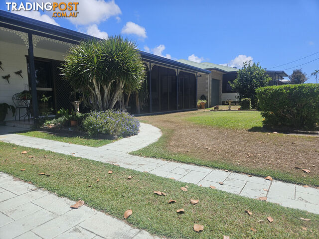 9 Bream Street Taylors Beach QLD 4850