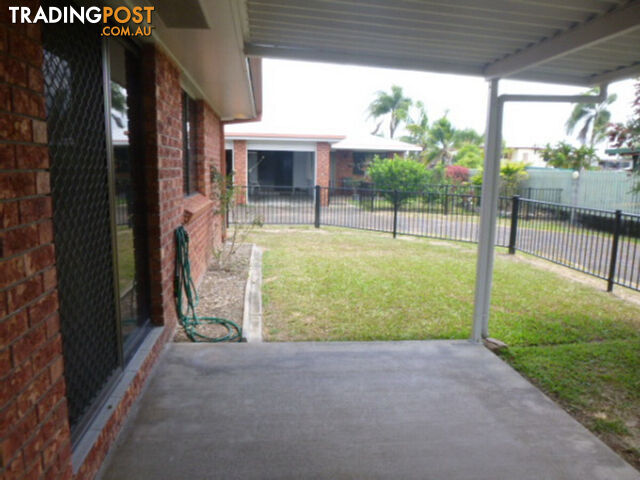 2 15 Lynn Street Ingham QLD 4850