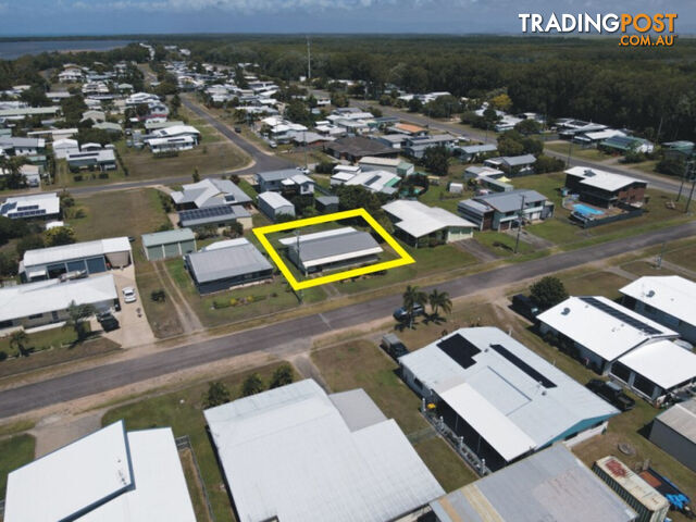 8 Herring Street Taylors Beach QLD 4850