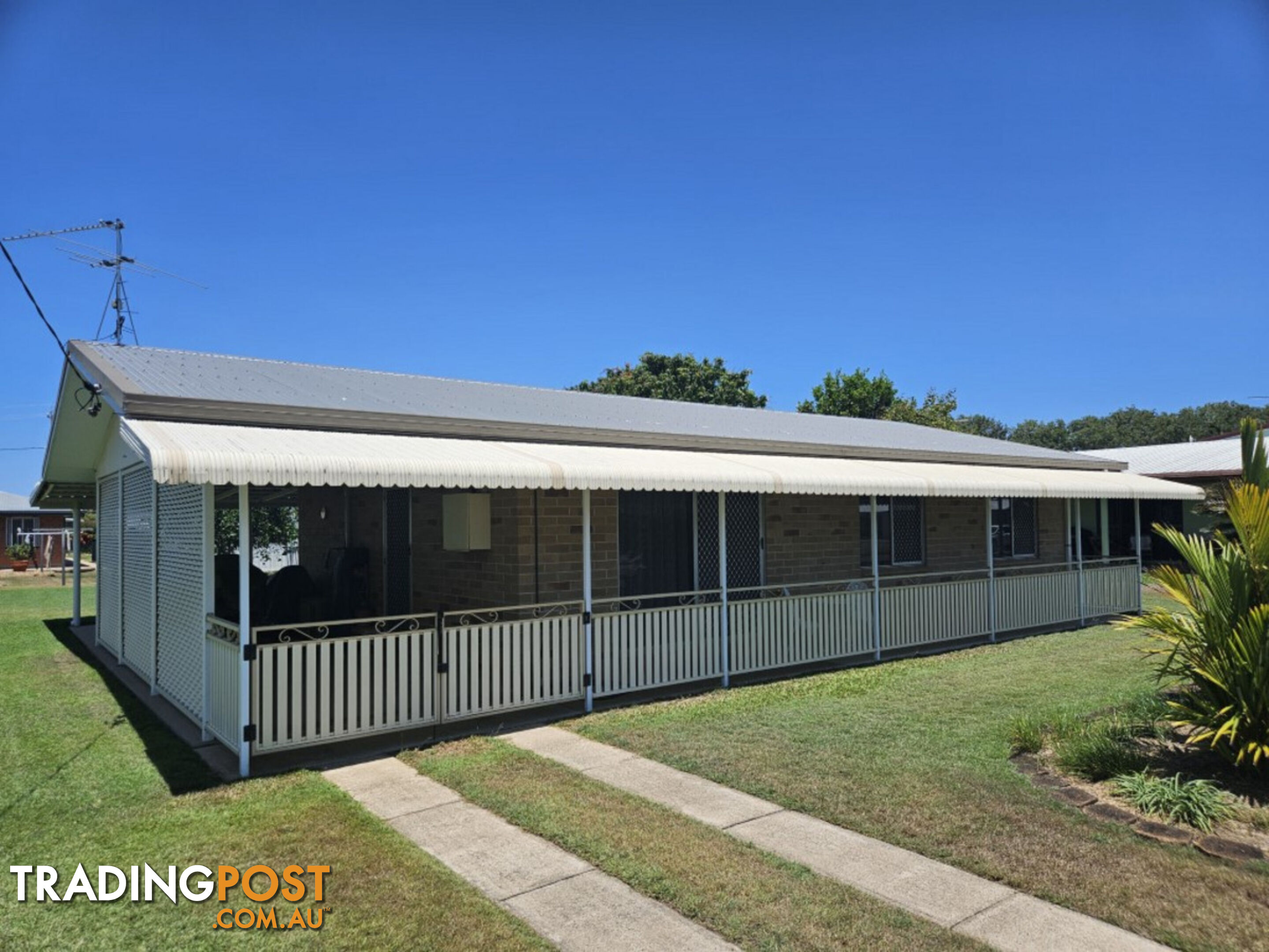 8 Herring Street Taylors Beach QLD 4850