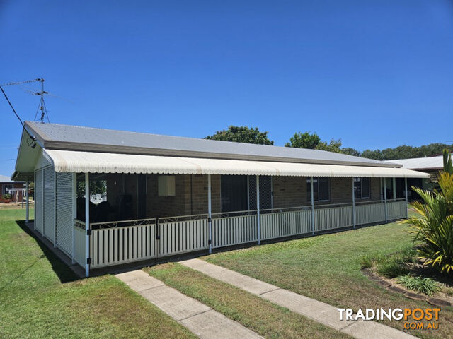 8 Herring Street Taylors Beach QLD 4850