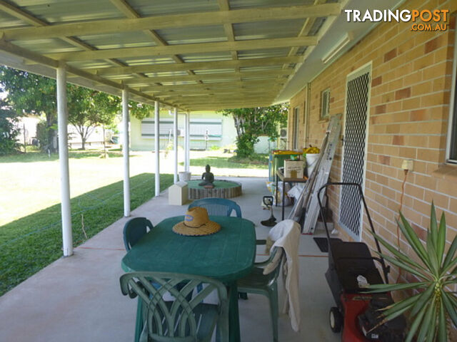 8 Herring Street Taylors Beach QLD 4850