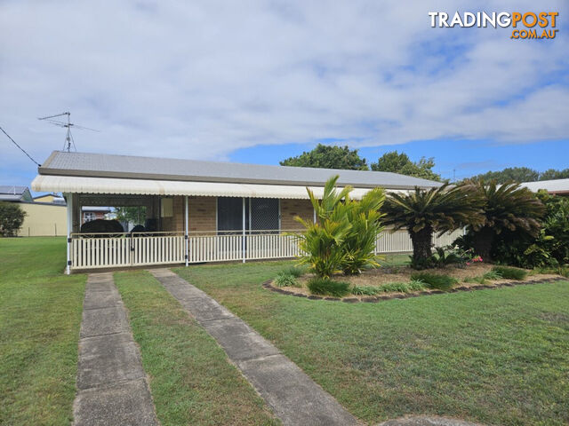 8 Herring Street Taylors Beach QLD 4850