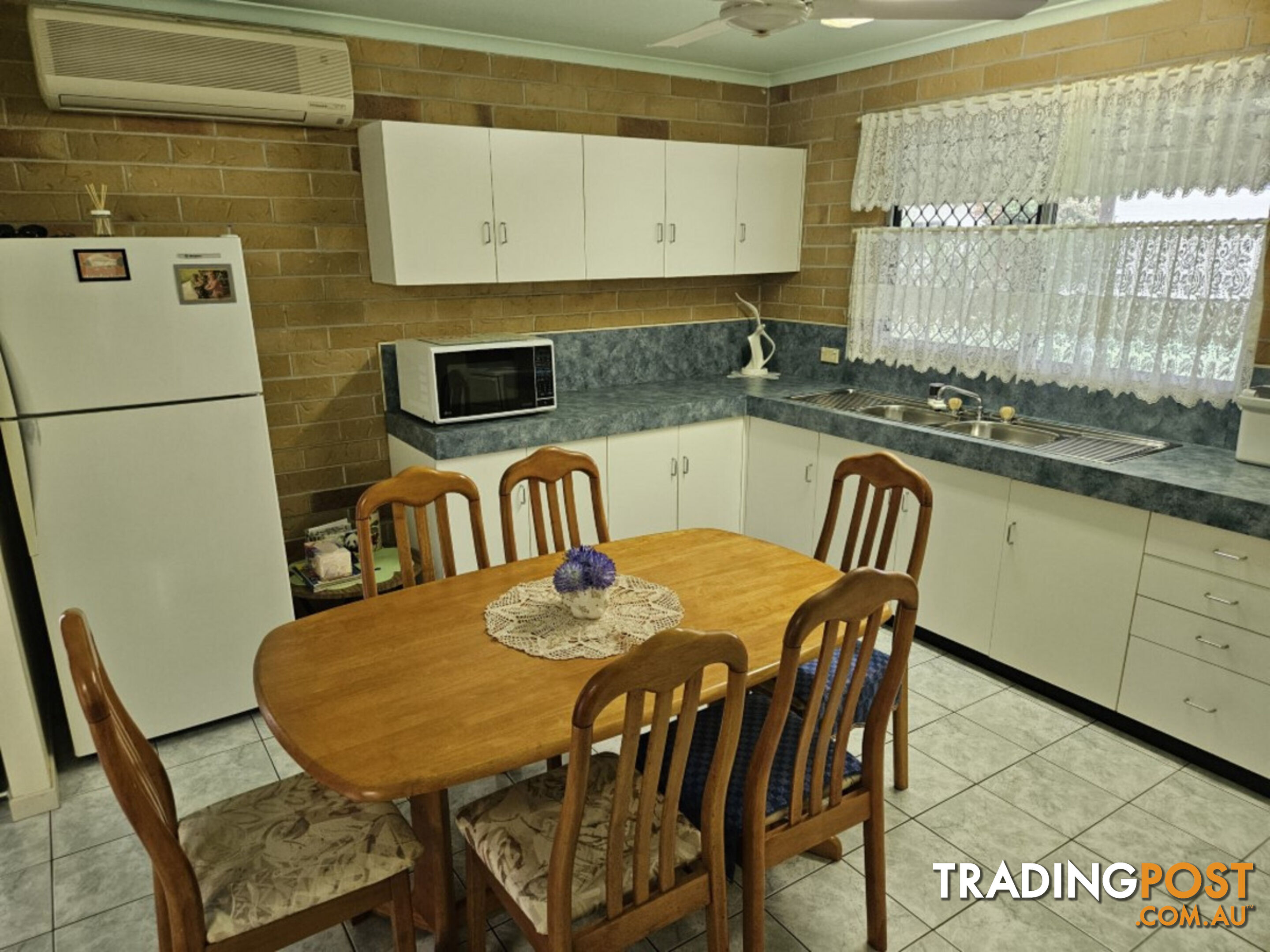 8 Herring Street Taylors Beach QLD 4850