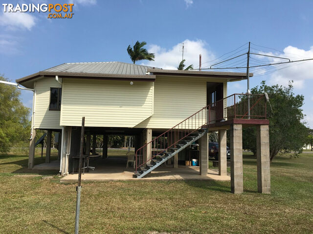 88 HAWKINS CREEK Road Hawkins Creek QLD 4850