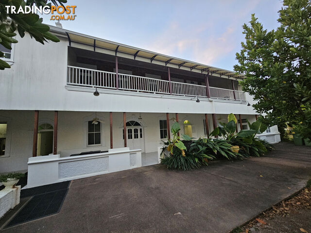 17 7 Warren Street Ingham QLD 4850