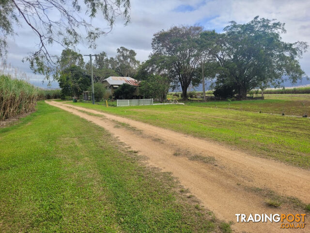 45 Gilbeys Road Hawkins Creek QLD 4850