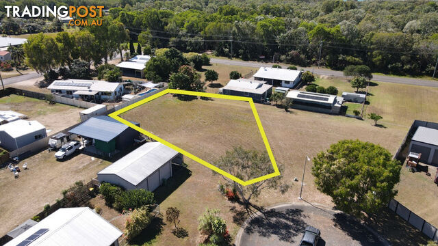 7 Marginata Court Forrest Beach QLD 4850 - photo 2 of 10