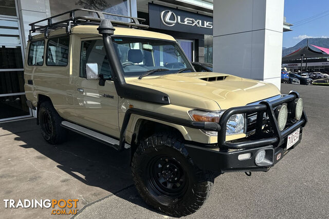 2021 TOYOTA LANDCRUISER GXL 4.5L TUAL TROOP CARRIER  SUV