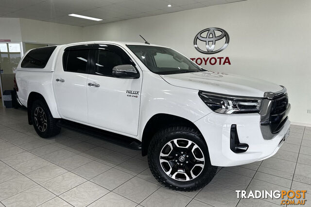 2020 TOYOTA HILUX SR5  DUAL CAB PICK UP