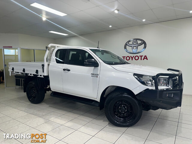2019 TOYOTA HILUX SR 4X4 EXTRA-CAB CAB-CHASSIS  EXTRA CAB PICK UP