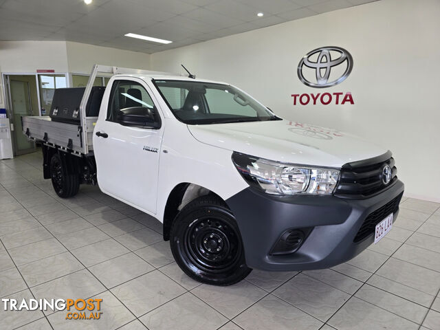 2019 TOYOTA HILUX 4X2 WORKMATE 2.7LUAL  CAB CHASSIS