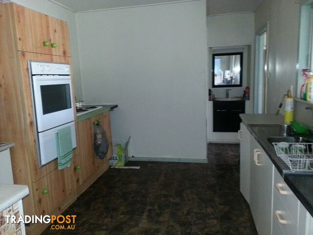 115 Somerset Road GRACEMERE QLD 4702