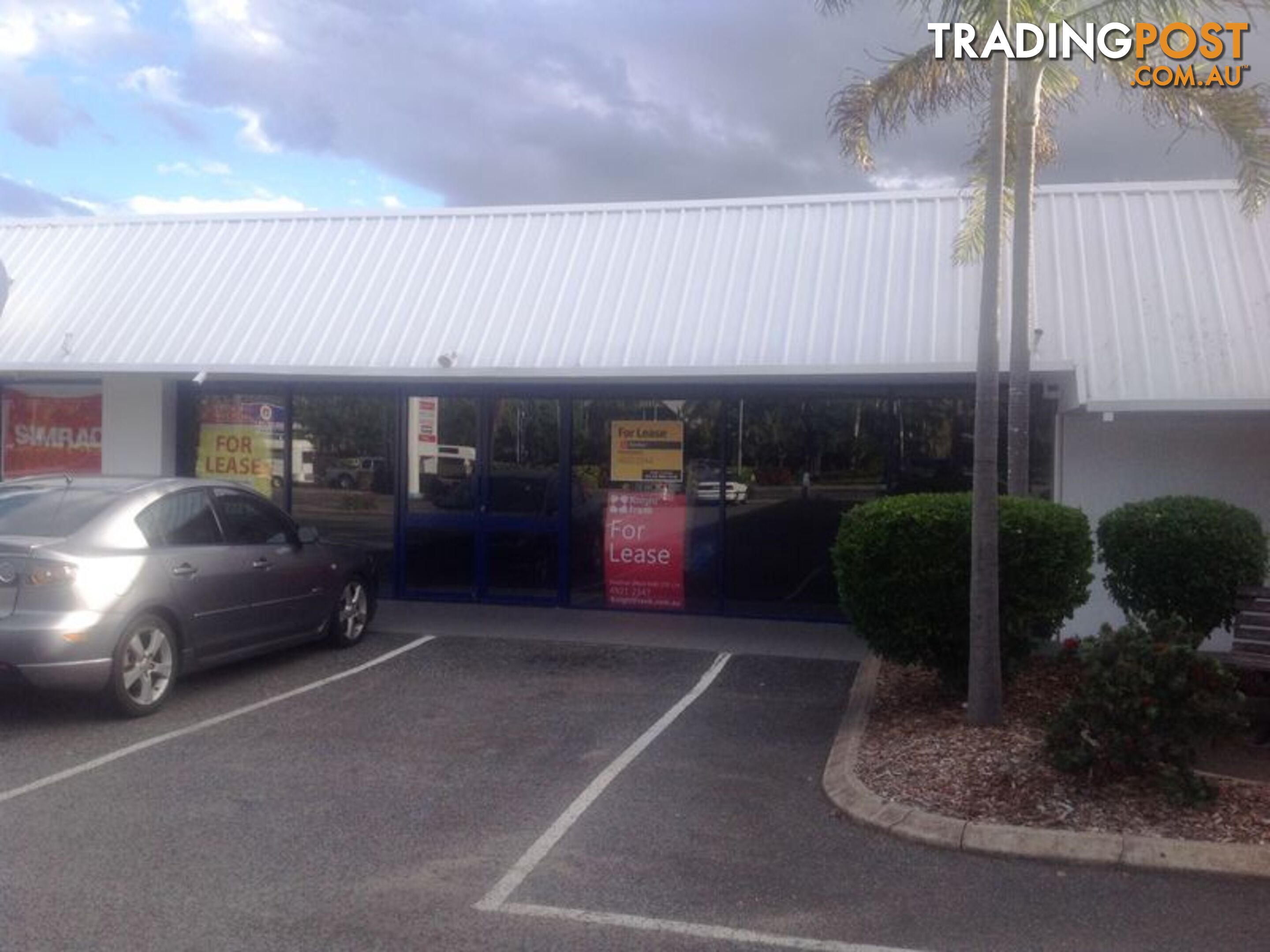 Shop 4 & 5b/379 Yaamba Road PARK AVENUE QLD 4701